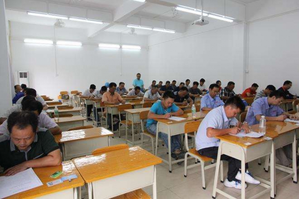 深圳建筑电工证办理要求 深圳建筑电工证办理要求